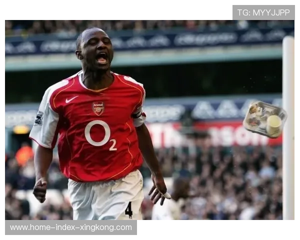 桑德兰与阿森纳对决 主教练战术较量与球队发展动态分析 桑德兰与阿森纳对决 主教练战术较量与球队发展动态分析