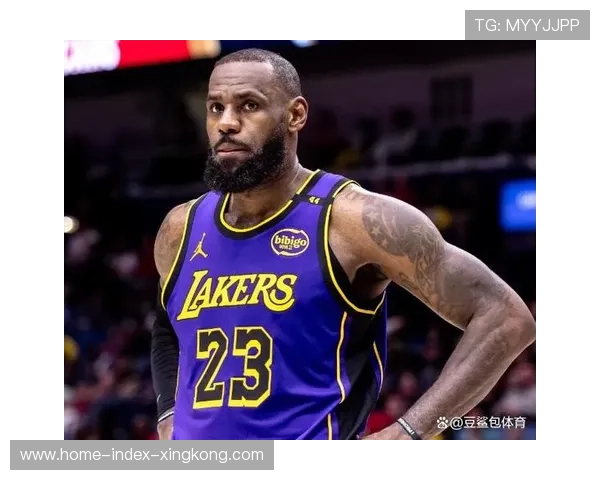 NBA:湖人25分逆转,詹姆斯化身“不老神话” NBA:湖人25分逆转,詹姆斯化身“不老神话”